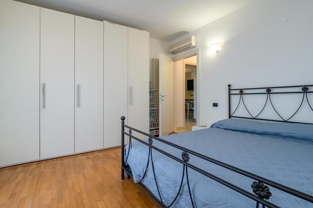 Piana Di Solaro Modern Flat & Swimming Pool Apartment Lerici Exterior photo