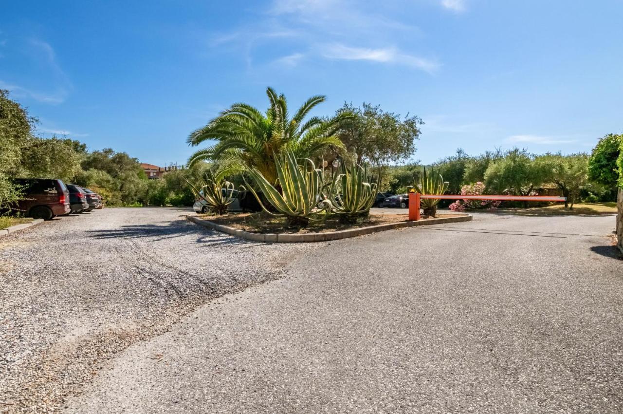 Piana Di Solaro Modern Flat & Swimming Pool Apartment Lerici Exterior photo